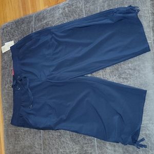 Women's Capris